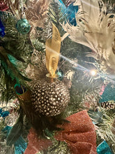 Load image into Gallery viewer, Feather Baubles