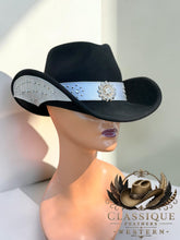 Load image into Gallery viewer, The Savannah