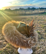 Load image into Gallery viewer, Plume d’Or et Fourrure