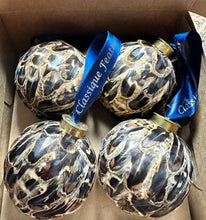 Load image into Gallery viewer, Feather Baubles