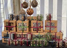 Load image into Gallery viewer, Feather Baubles