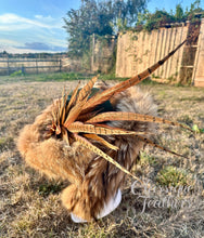 Load image into Gallery viewer, Plume d’Or et Fourrure