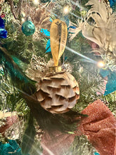 Load image into Gallery viewer, Feather Baubles