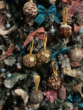 Load image into Gallery viewer, Feather Baubles