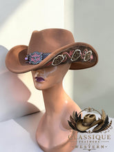 Load image into Gallery viewer, The Savannah