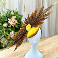 Load image into Gallery viewer, Looking For Fascinator Inspiration