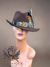 Load image into Gallery viewer, The Classique Sweep