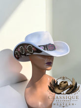 Load image into Gallery viewer, The Savannah