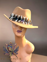 Load image into Gallery viewer, The Classique Sweep