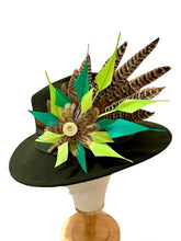 Load image into Gallery viewer, Exquisite Feather Hat Pin
