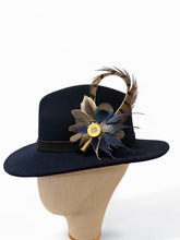 Load image into Gallery viewer, Classique Feather Hat Pin