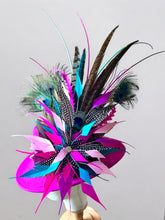 Load image into Gallery viewer, Exquisite Feather Hat Pin