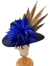 Load image into Gallery viewer, Exquisite Feather Hat Pin