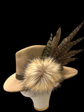 Load image into Gallery viewer, Exquisite Feather Hat Pin
