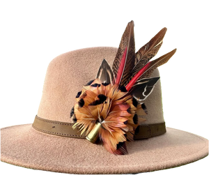 Classique Fedora Hat & Feather Pin