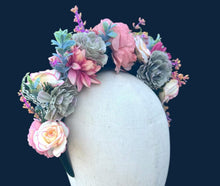 Load image into Gallery viewer, Looking For Fascinator Inspiration
