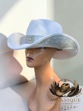 Load image into Gallery viewer, The Savannah
