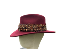 Load image into Gallery viewer, Classique Fedora Hat &amp; Feather Pin
