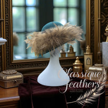 Load image into Gallery viewer, Fur Trimmed Wool Hat
