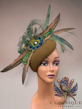 Load image into Gallery viewer, Clearance Fascinators
