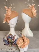 Load image into Gallery viewer, Camel teardrop fascinator
