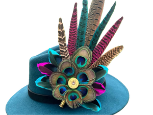 Classique Fedora Hat & Feather Pin