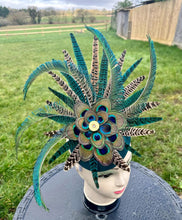 Load image into Gallery viewer, Looking For Fascinator Inspiration
