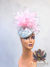 Load image into Gallery viewer, Clearance Fascinators
