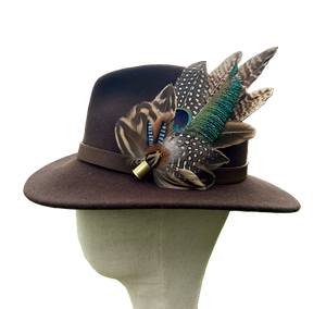 Classique Fedora Hat & Feather Pin