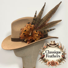 Load image into Gallery viewer, Classique Fedora Hat &amp; Feather Pin

