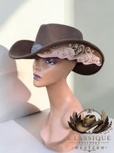 Load image into Gallery viewer, The Savannah
