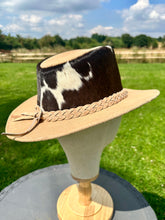 Load image into Gallery viewer, Cowhide Crown Leather Cowboy Hat
